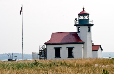 Nina at Pt. Robinson light-0177